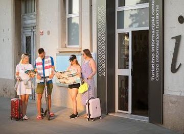 slovenia/sezana/attraction/visit-izola