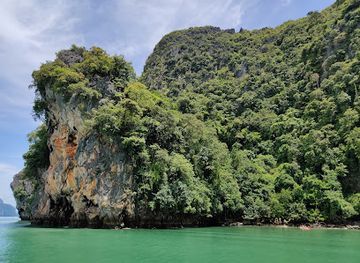 thailand/andaman-coast/attraction/bat-cave