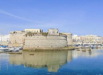 italy/salento/attraction/gallipoli-castle