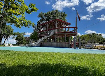 iowa/lake-okoboji/attraction/east-lake-park