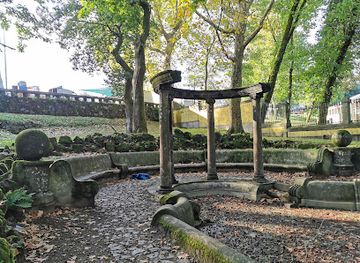 portugal/minho/attraction/escultura-contigo-ou-sem-ti