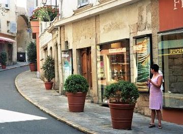 monaco/la-rousse/attraction/office-de-tourisme-pays-de-grasse-cours