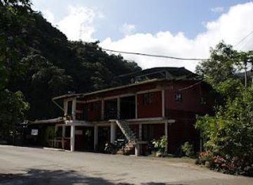 colombia/cali/attraction/avistamiento-de-aves-dona-dora-km-55