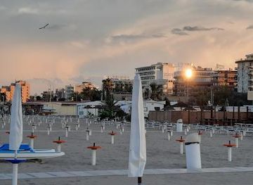 italy/rimini/attraction/marina-centro