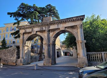 croatia/pula/attraction/zerostrasse