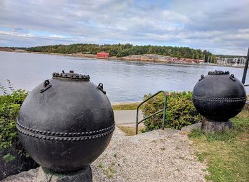sweden/kosterhavet-national-park/attraction/naval-mines-monument