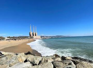 spain/barcelona/attraction/platja-de-badalona