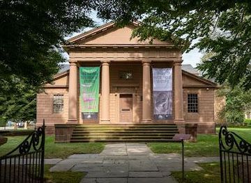 massachusetts/new-bedford/attraction/redwood-library-and-athenaeum