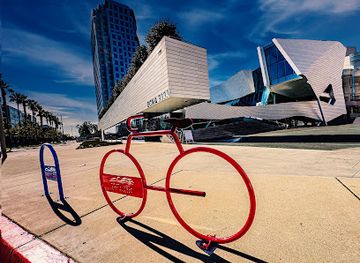 california/irvine/attraction/orange-county-museum-of-art