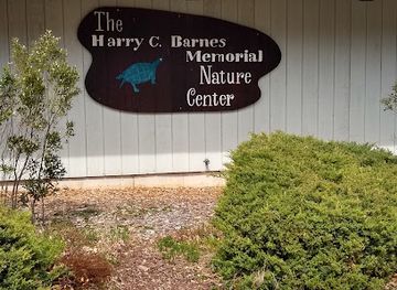 connecticut/ski-sundown/attraction/harry-c-barnes-memorial-nature-center