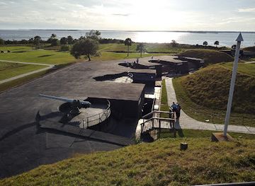 south-carolina/sea-islands/attraction/fort-sumter-and-fort-moultrie-national-historical-park