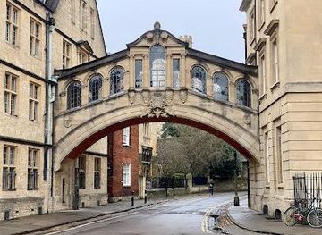 united-kingdom/oxford/attraction/hertford-college