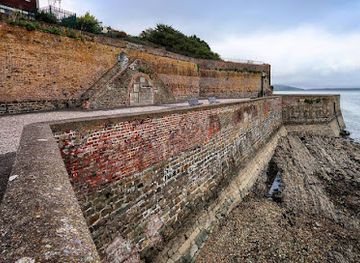 united-kingdom/cork/attraction/cove-fort-county-cork