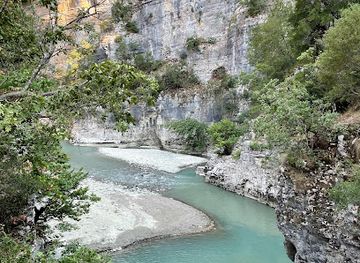 albania/malesia/attraction/kanionet-e-osumit