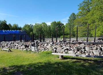 sweden/oland/attraction/skaftekarr-arkeologiska-friluftsmuseum