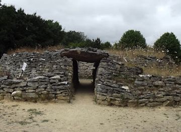 france/vendée-coast/attraction/cairn-prehistory-center