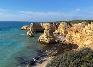 portugal/faro/attraction/percurso-dos-sete-vales-suspensos