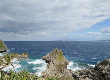 japan/okinawa/attraction/cape-maeda