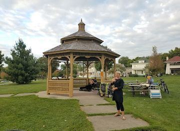 iowa/iowa-city/attraction/college-green-park