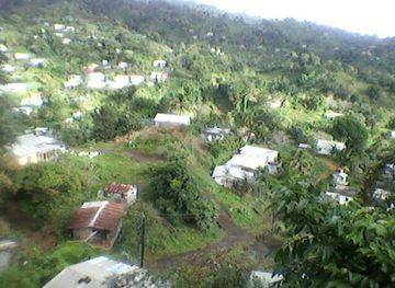 saint-vincent-and-the-grenadines/bequia/attraction/guinea-hill-south-central-windward-lowmans