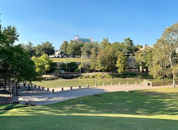 texas/houston/attraction/george-bush-monument