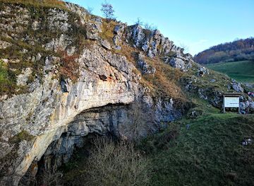 romania/salaj/attraction/pestera-batranului