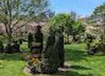 nebraska/columbus/attraction/old-deaf-school-park