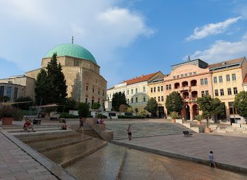 hungary/pecs/attraction/orokmecses