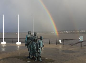 united-kingdom/derry/attraction/the-quay-trail