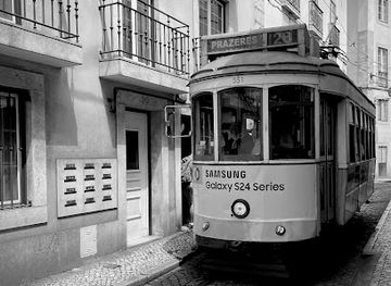 portugal/lisbon-coast/attraction/alfama-district