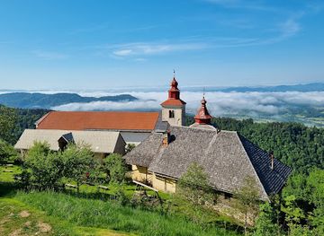 slovenia/zasavje/attraction/cerkev-sv-primoza-in-felicijana-crna-pri-kamniku