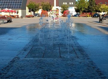 poland/holy-cross-mountains/attraction/rynek-gorny