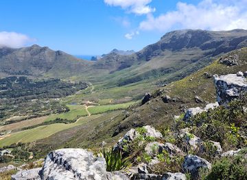 south-africa/cape-peninsula/attraction/silvermine-hiking-trail