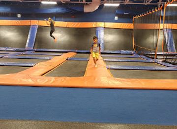 california/ventura-county/attraction/sky-zone-trampoline-park