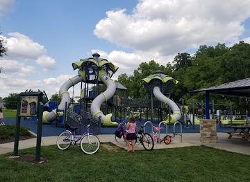 indiana/fishers/attraction/roy-g-holland-memorial-park