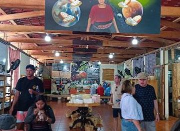 guatemala/quetzaltenango-xela/attraction/xocolatl-san-juan-la-laguna-chocolates-artesanales-productos-de-belleza