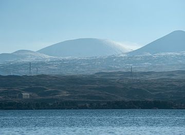 armenia/gegharkunik/attraction/sand-beach-sevan-public