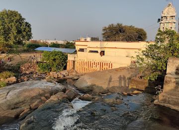 india/tamil-nadu/attraction/artificial-waterfalls