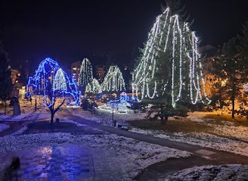 slovenia/zasavje/attraction/mestni-park