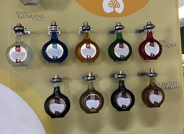 curacao/sabana-westpunt/attraction/curacao-liqueur-distillery