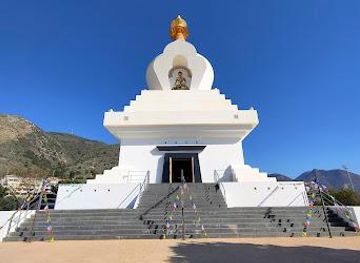 spain/malaga/attraction/stupa-of-enlightenment-benalmadena