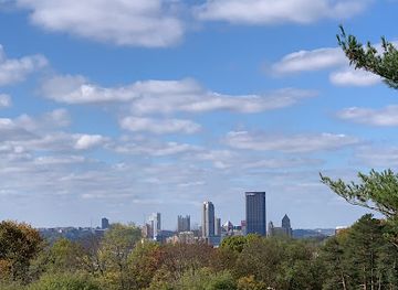 pennsylvania/pittsburgh/attraction/schenley-park-overlook