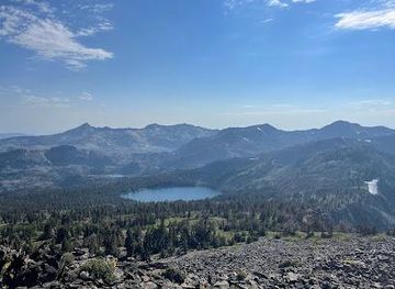 california/lake-tahoe/attraction/mt-tallac-peak