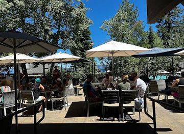 california/tahoe-city/attraction/chambers-landing-bar-grill