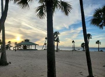 florida/st-petersburg/attraction/sunset-beach