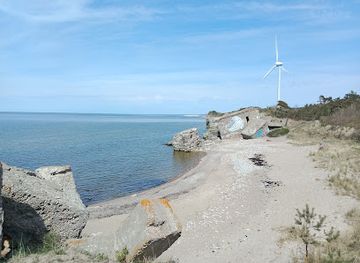 latvia/liepaja/attraction/sirmgalve-kura-lukojas-jura