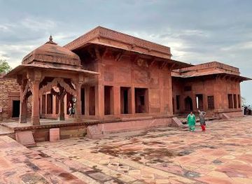 india/agra/attraction/ankh-micholi-treasury