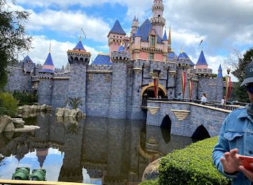 california/anaheim/disneyland-resort/attraction/fantasy-faire
