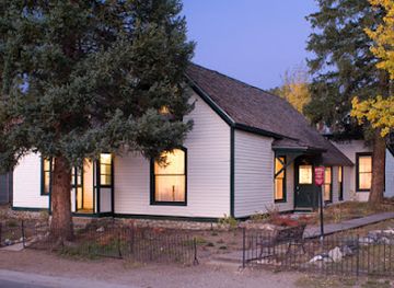 colorado/breckenridge/attraction/breckenridge-history-briggle-house