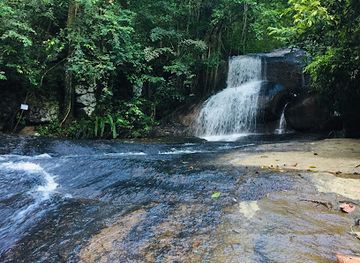 sri-lanka/matara/attraction/wiharamaldeniya-waterfall